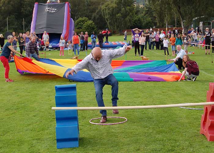 Photo of kids races at Strathglass Gala